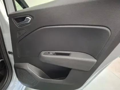 Photo 20 Renault Clio  E-Tech full hybrid 145 ch GSR2