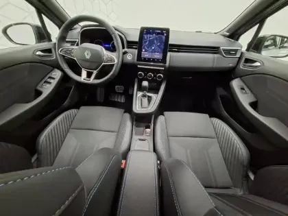 Photo 26 Renault Clio  E-Tech full hybrid 145 ch GSR2