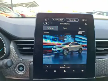 Photo 31 Renault Arkana  E-Tech hybride 145 - 22