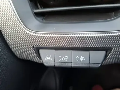 Photo 46 Renault Arkana  E-Tech hybride 145 - 22