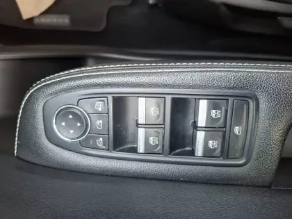 Photo 111 Renault Arkana  E-Tech hybride 145 - 22