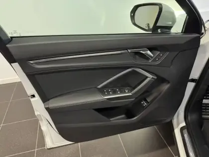 Photo 7 Audi Q3  Sportback 45 TFSIe  245 ch S tronic 6