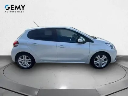 Photo 54 Peugeot 208  PureTech 82ch S&S BVM5 6.2 Evap