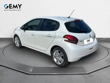 Photo 6 Peugeot 208  PureTech 82ch S&S BVM5 6.2 Evap