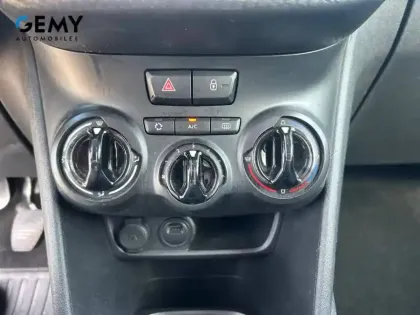 Photo 14 Peugeot 208  PureTech 82ch S&S BVM5 6.2 Evap