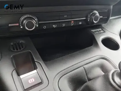 Photo 41 Peugeot Partner Gén. III Ph1 NG Base 4