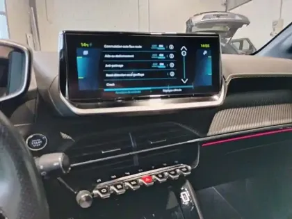 Photo 17 Peugeot 208  Electrique 50 kWh 136ch