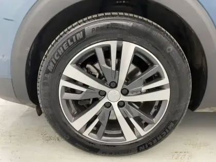 Photo 16 Peugeot 3008  Hybrid 225 e-EAT8