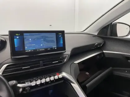 Photo 91 Peugeot 3008  Hybrid 225 e-EAT8