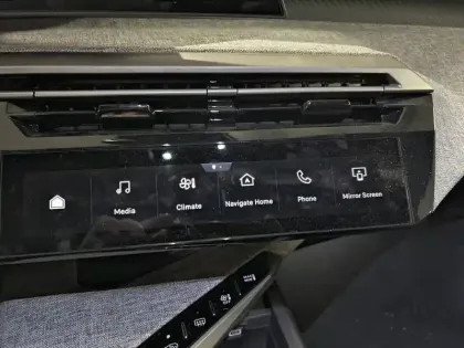 Photo 17 Peugeot 3008  Hybrid 145 e-DCS6