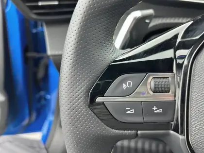 Photo 21 Peugeot 208  Hybrid 110 e-DCS6