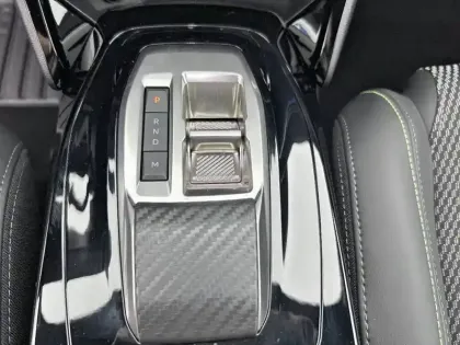 Photo 13 Peugeot 208  Hybrid 110 e-DCS6