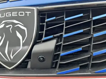 Photo 14 Peugeot 208  Hybrid 110 e-DCS6