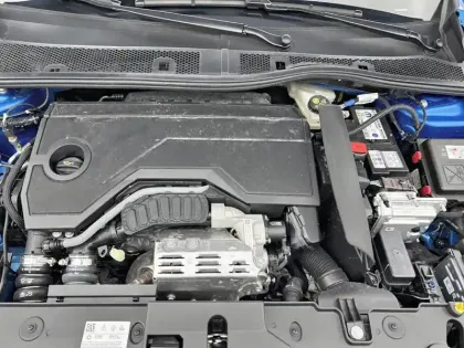 Photo 63 Peugeot 208  Hybrid 110 e-DCS6