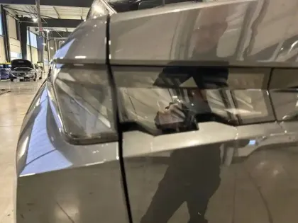 Photo 16 Peugeot 3008  Hybrid 136 e-DCS6