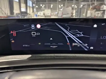 Photo 9 Peugeot 3008  Hybrid 136 e-DCS6