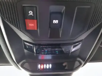 Photo 64 Peugeot 408  PHEV 225 e-EAT8