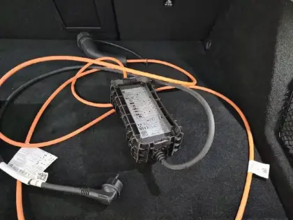 Photo 34 Peugeot 408  PHEV 225 e-EAT8