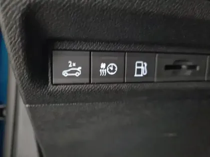 Photo 104 Peugeot 408  PHEV 225 e-EAT8