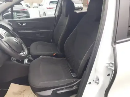 Photo 48 Renault Captur  dCi 90 EDC