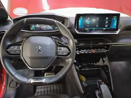 Photo 7 Peugeot 208  Electrique 50 kWh 136ch