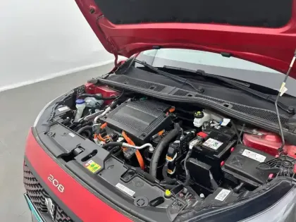Photo 14 Peugeot 208  Electrique 50 kWh 136ch