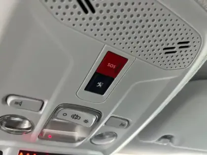 Photo 23 Peugeot 208  Electrique 50 kWh 136ch