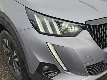 Photo 15 Peugeot 2008  PureTech 130 S&S EAT8