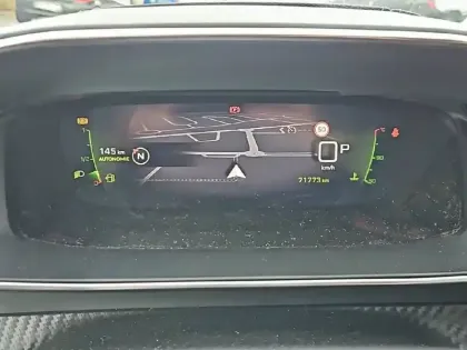 Photo 9 Peugeot 2008  PureTech 130 S&S EAT8