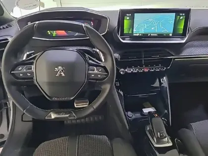 Photo 29 Peugeot 2008 Gén. II Ph1 NG GT 5