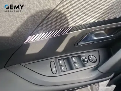 Photo 14 Peugeot 2008  Hybrid 145 e-DCS6