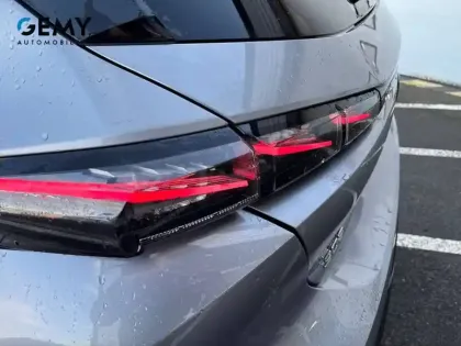 Photo 21 Peugeot 308  PureTech 130ch S&S EAT8