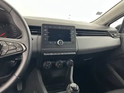 Photo 11 Renault Clio  SOCIETE BLUE DCI 85