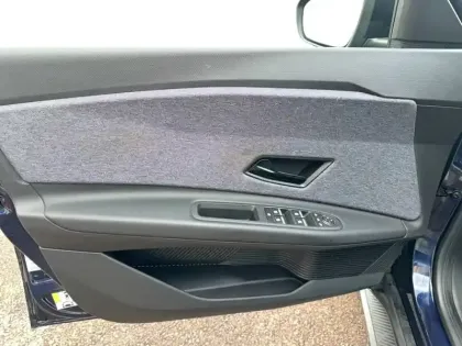 Photo 10 Renault 5 Renault  E-Tech Electrique 10 ch autonomie confort