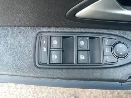 Photo 56 Dacia Duster  Hybrid 140