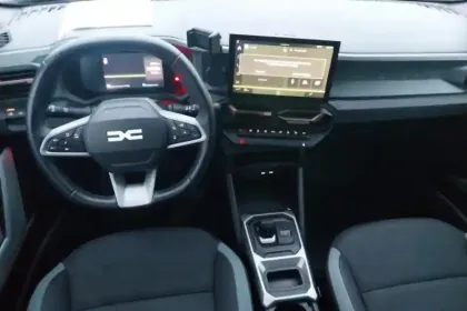 Photo 8 Dacia Duster  Hybrid 140