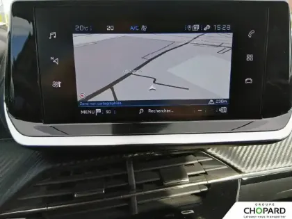 Photo 12 Peugeot 2008  PureTech 130 S&S EAT8