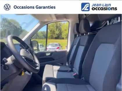 Photo 33 Volkswagen Crafter  VAN 35 L4H3 2.0 TDI 140 CH BVA