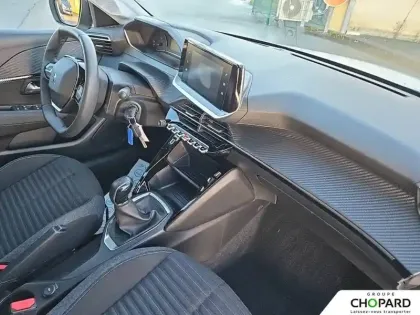 Photo 12 Peugeot 208  PureTech 75 S&S BVM5