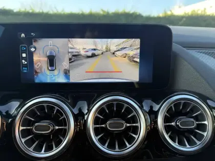 Photo 16 Mercedes GLA  200 d 8G-DCT