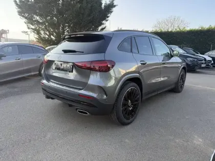 Photo 54 Mercedes GLA  200 d 8G-DCT