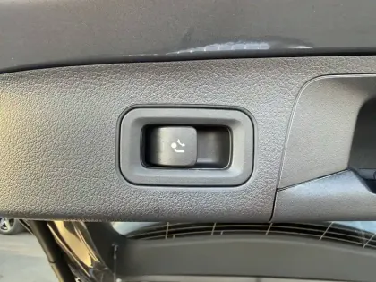 Photo 46 Mercedes GLA  200 d 8G-DCT