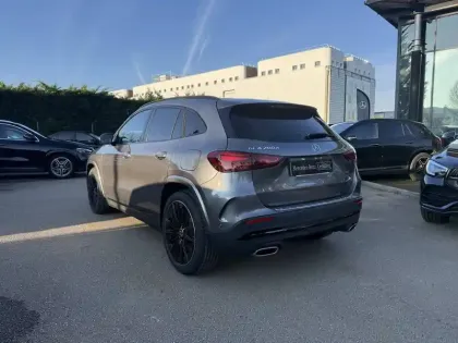 Photo 28 Mercedes GLA  200 d 8G-DCT