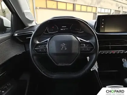 Photo 89 Peugeot 208  PureTech 75 S&S BVM5