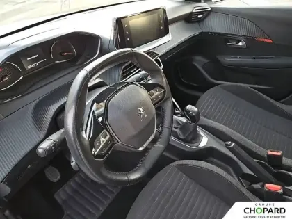 Photo 75 Peugeot 208  PureTech 75 S&S BVM5