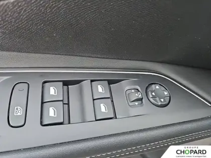 Photo 23 Peugeot 3008  Hybrid 225 e-EAT8