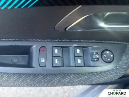 Photo 23 Peugeot 208  PureTech 75 S&S BVM5