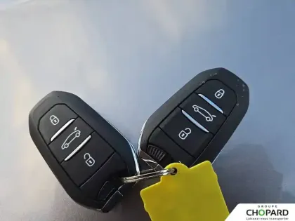 Photo 20 Peugeot 308  PHEV 180 e-EAT8