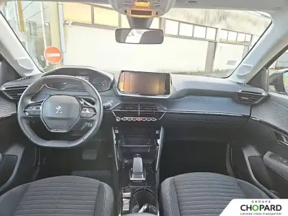 Photo 11 Peugeot 208  Electrique 50 kWh 136ch