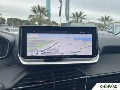 Photo 12 Peugeot 208  Hybrid 100 e-DCS6